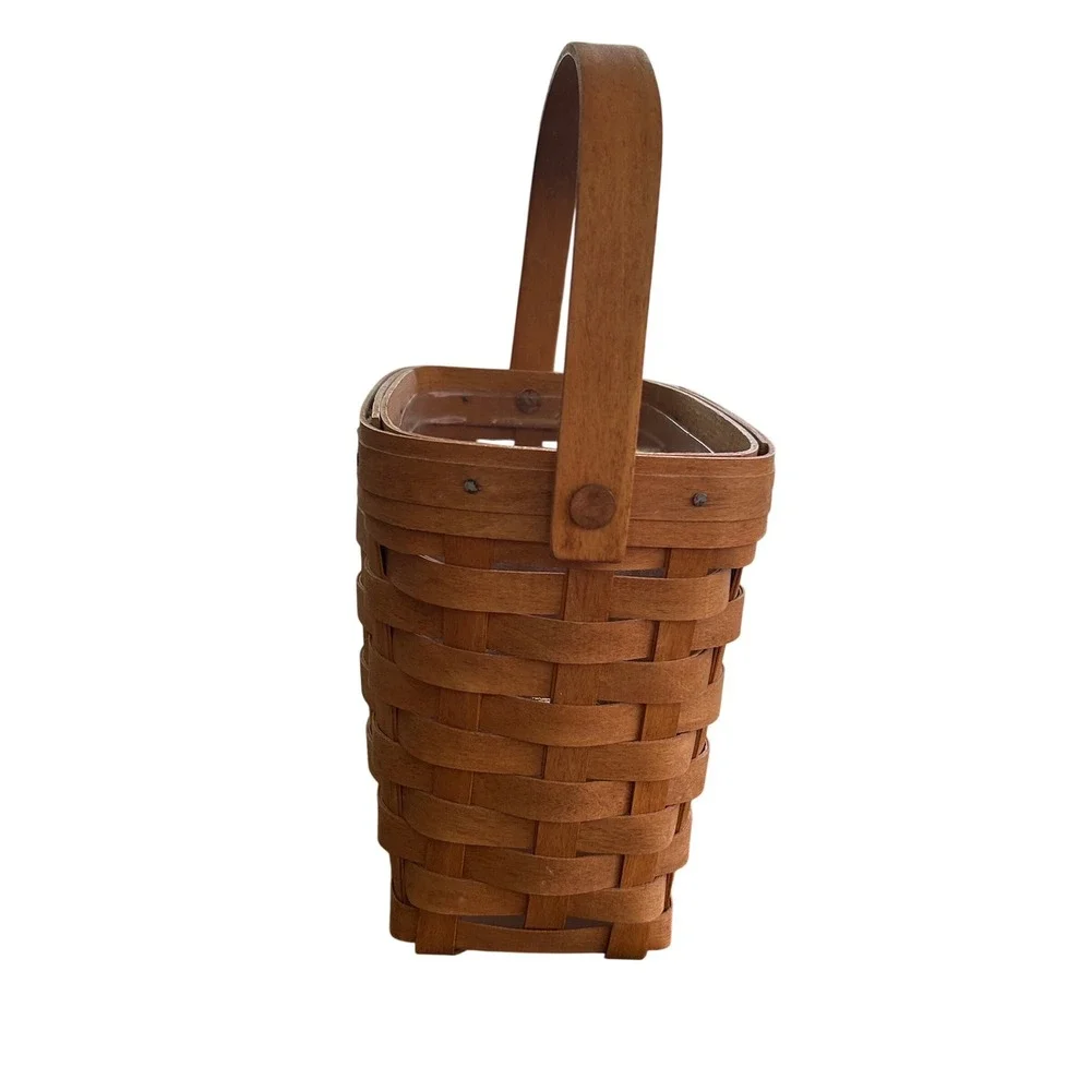 Longaberger 1993 Edition Dresden Basket with Plastic Liner and Handle